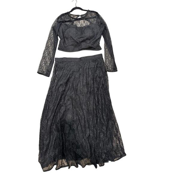 Black 3PC Indian Lace Lehenga Choli Long Sleeves XL New without Tags Timeless - Picture 1 of 8